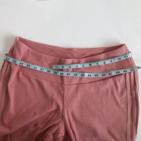 New Adidas Ash Pink Plus Size Ribbed Bicycle Short Tights Women's Size US 3X - Picture 5 of 15